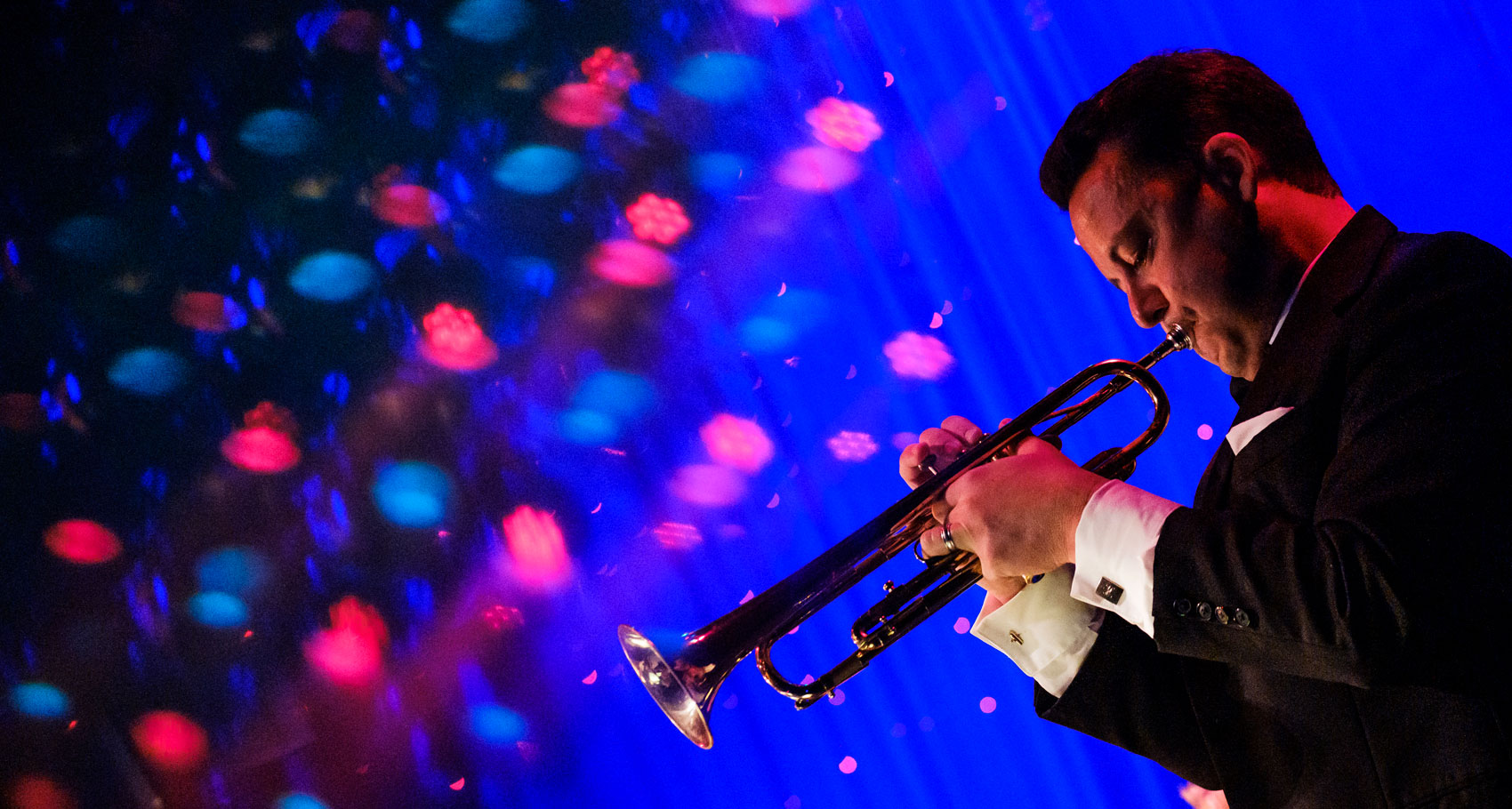 00398-20191130-chsjazz-holiday-com